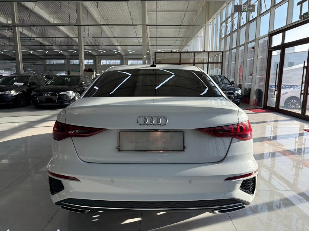 Audi A3 2022 A3L Limousine 35 TFSI Sportline - Huishida Trading