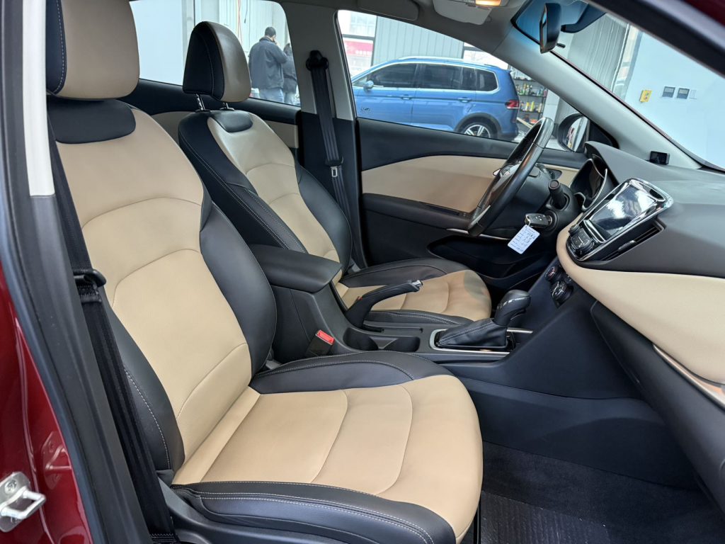 Chevrolet MONZA 2022 года 320 Automatic Sunroof Edition - Huishida Trading