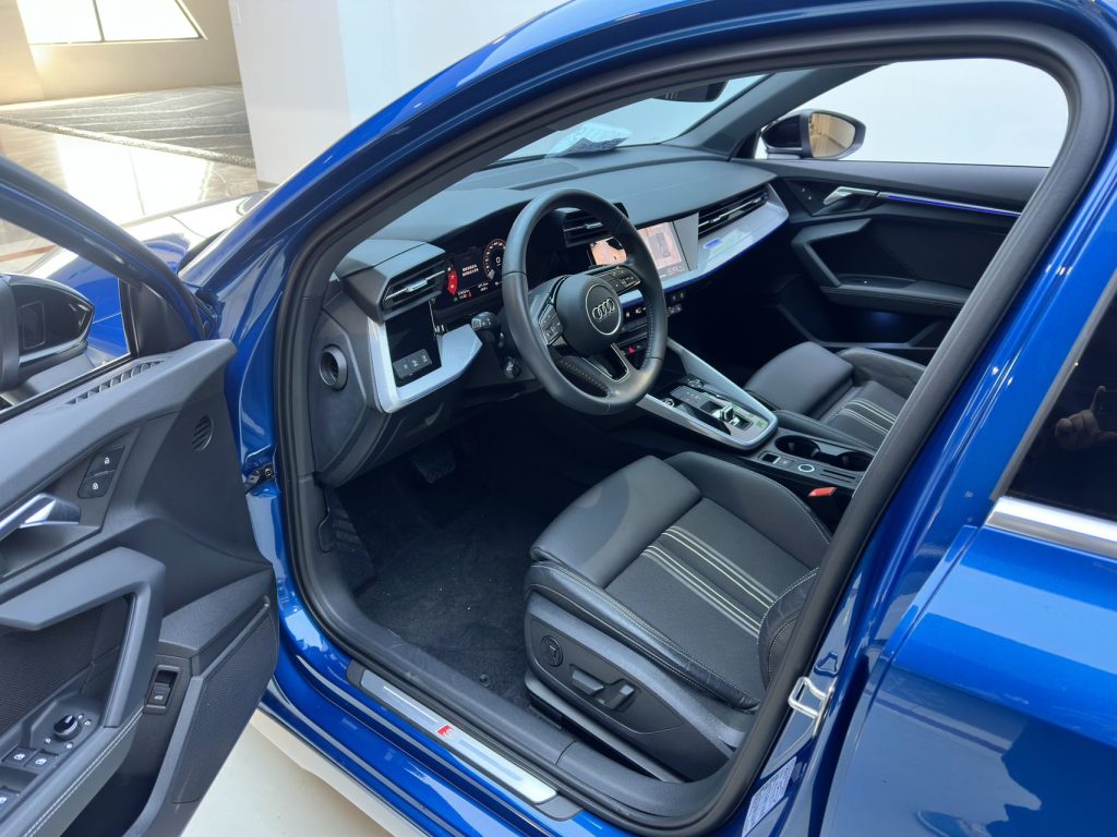 Audi A3 2021 Sportback 35 TFSI Sportline - Huishida Trading