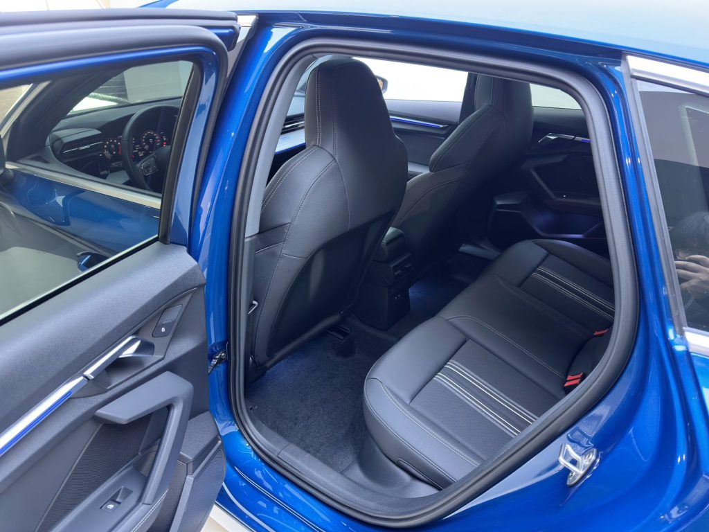 Audi A3 2021 Sportback 35 TFSI Sportline - Huishida Trading