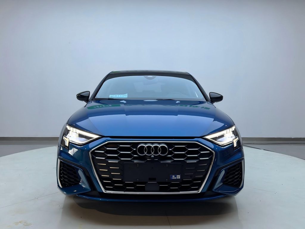 Audi A3 2021 Sportback 35 TFSI Sportline - Huishida Trading