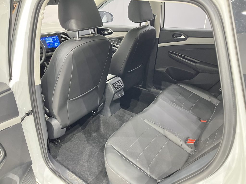 Jetta VS7 2023 Модель 280TSI Автоматическая коробка передач High-Gloss Glory Edition - Huishida Trading