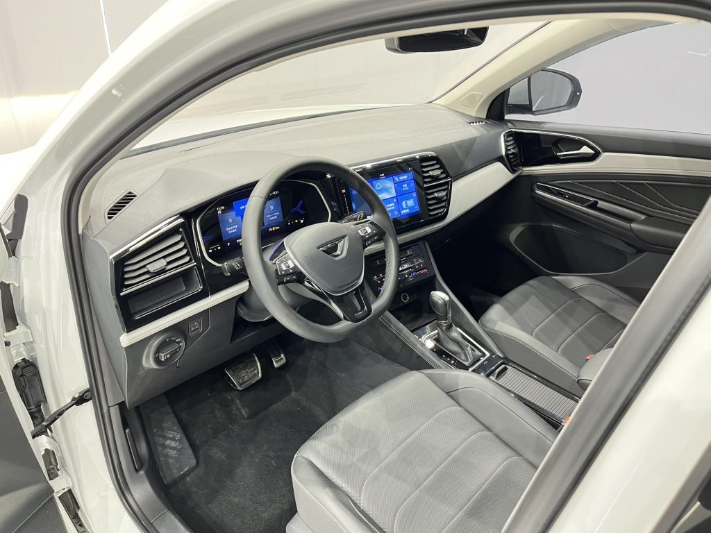 Jetta VS7 2023 Модель 280TSI Автоматическая коробка передач High-Gloss Glory Edition - Huishida Trading