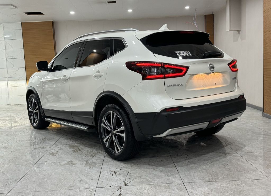 2022 Nissan QASHQAI 2.0 CVT XV Prem Pro Luxury Navigation Edition - Huishida Trading