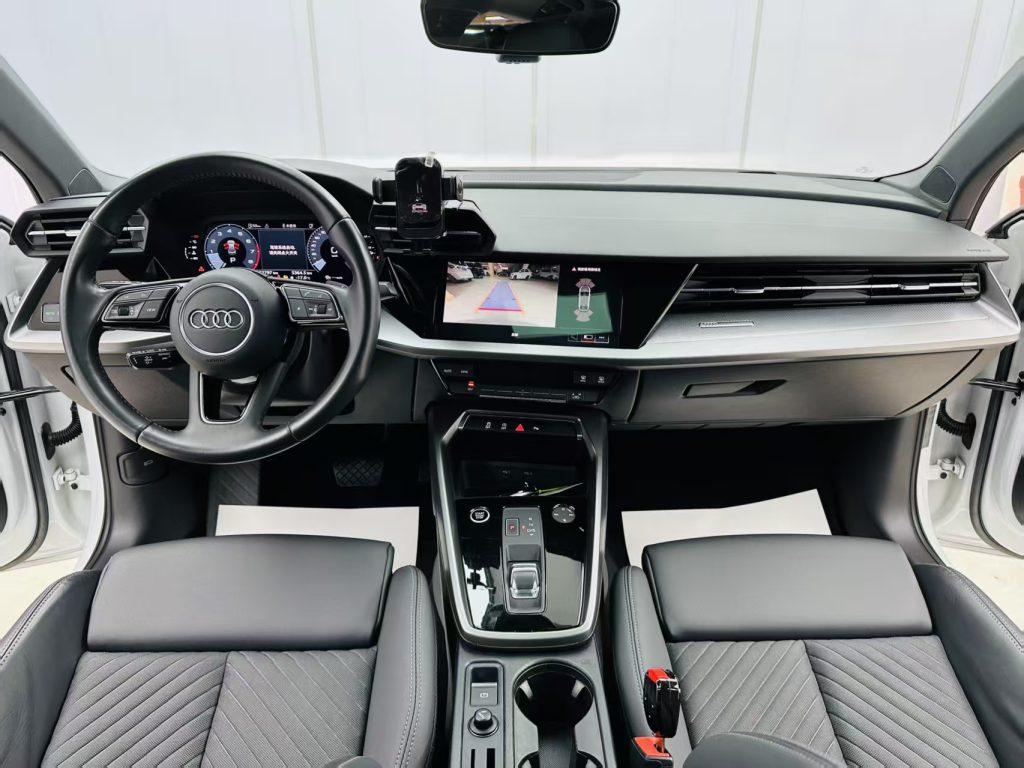 Audi A3 2022 A3L Limousine 35TFSI Sportline - Huishida Trading