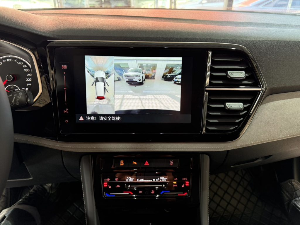 Jetta VS7 2022 Model Automatic High-Gloss Glory Edition - Huishida Trading