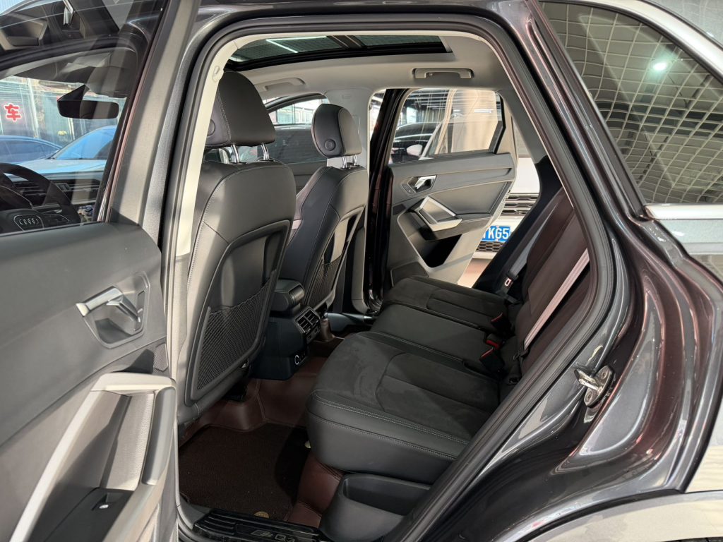 Audi Q3 2022 35TFSI Sportline - Huishida Trading