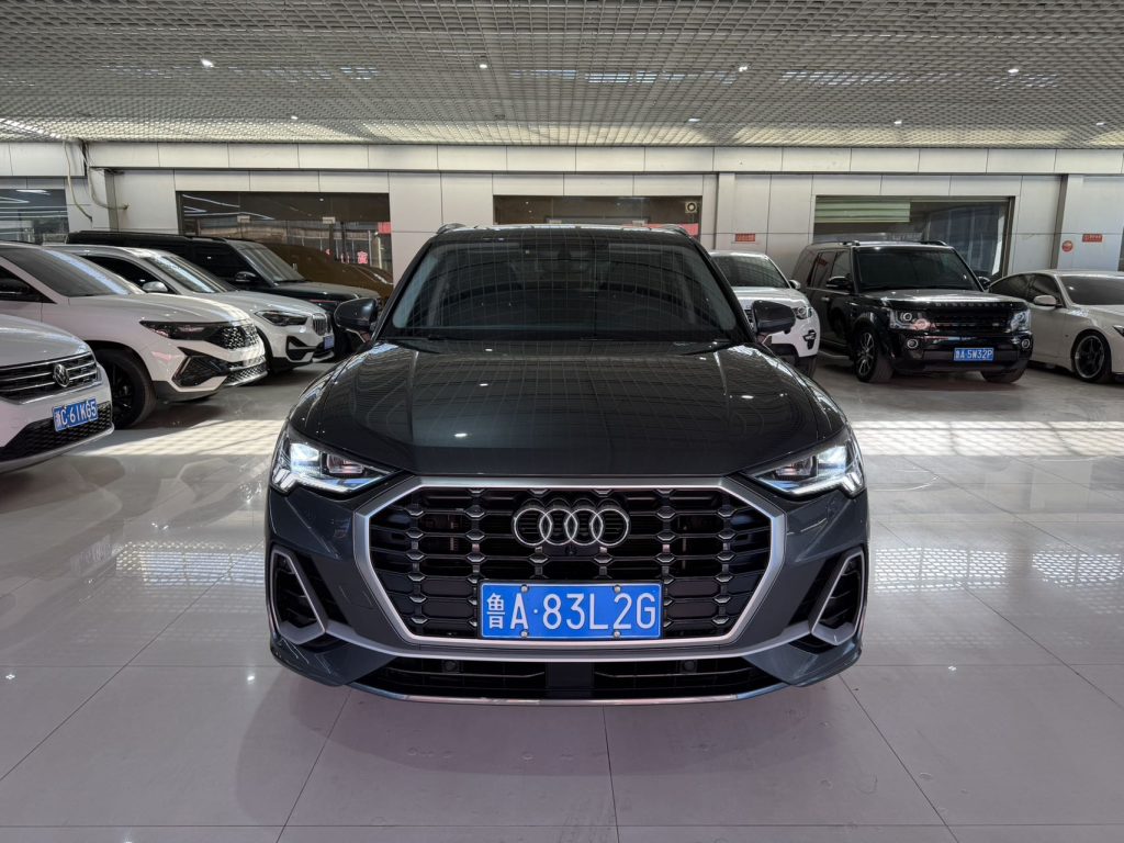 Audi Q3 2022 35TFSI Sportline - Huishida Trading