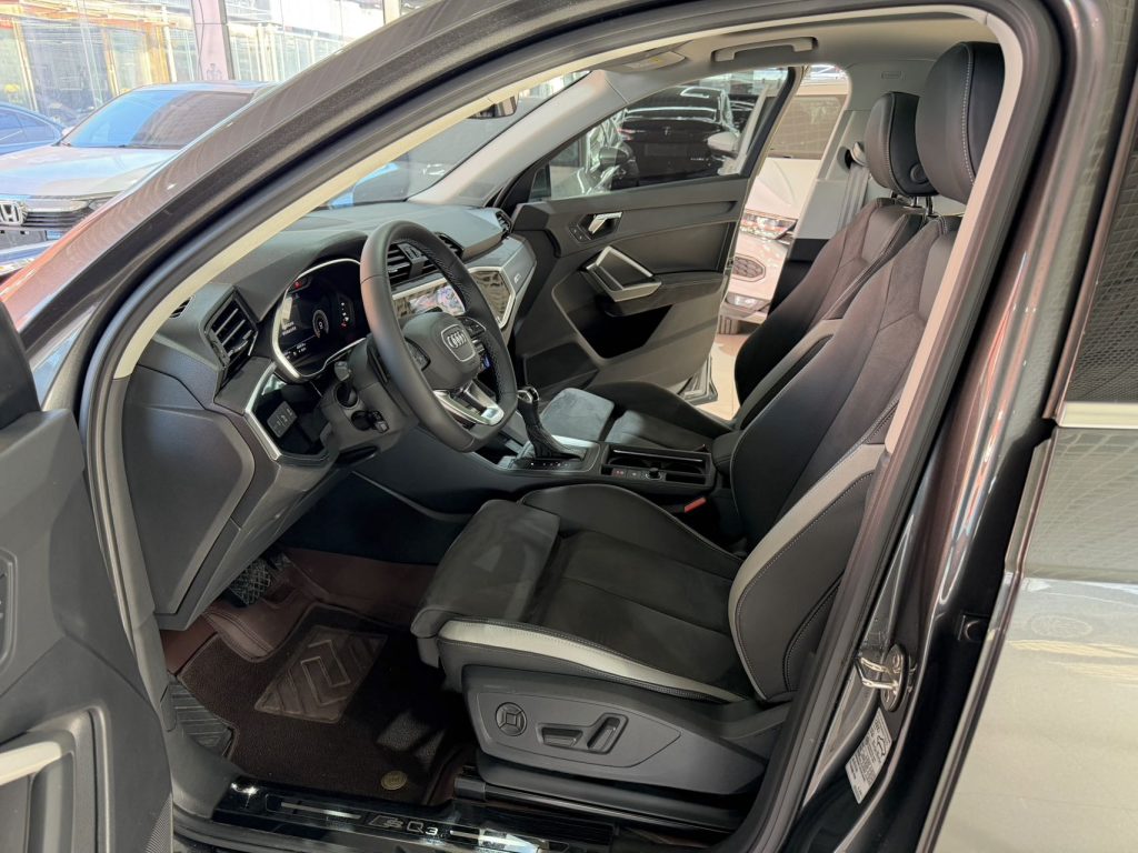 Audi Q3 2022 35TFSI Sportline - Huishida Trading