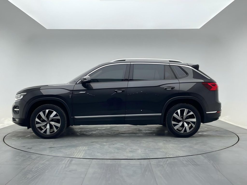 Volkswagen TAYRON 2022 280TSI с двухколесным приводом, версия Luxury Smart Connect - Huishida Trading