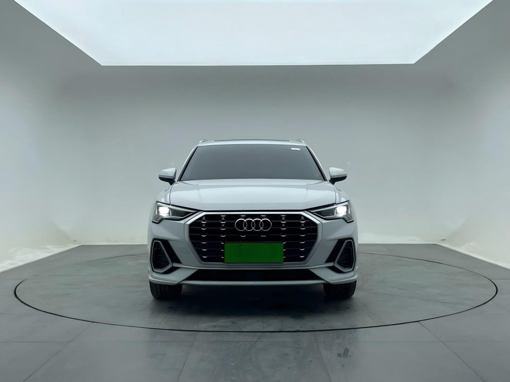 Audi Q3 2022 года 35 TFSI Progressive Dynamic - Huishida Trading