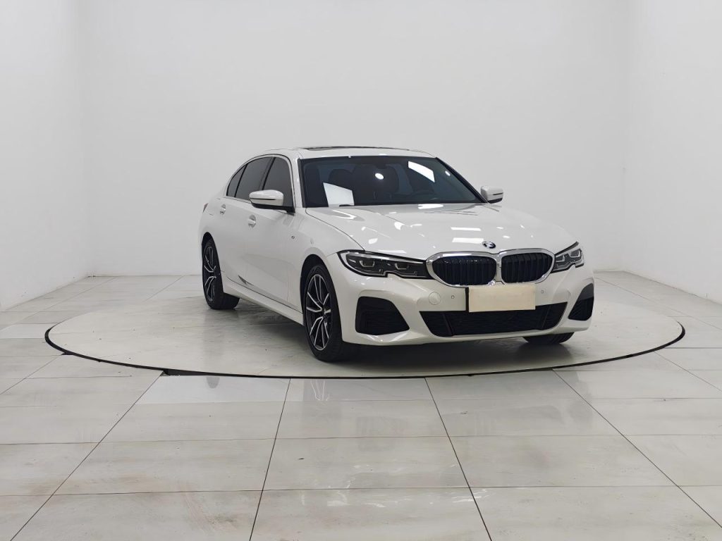 BMW 3 серии 2021 года с обновленным дизайном 320Li M Sport Package - Huishida Trading
