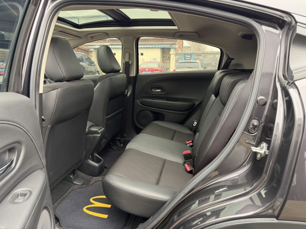 Honda Vezel 2020 1,5 л CVT Luxury Edition - Huishida Trading