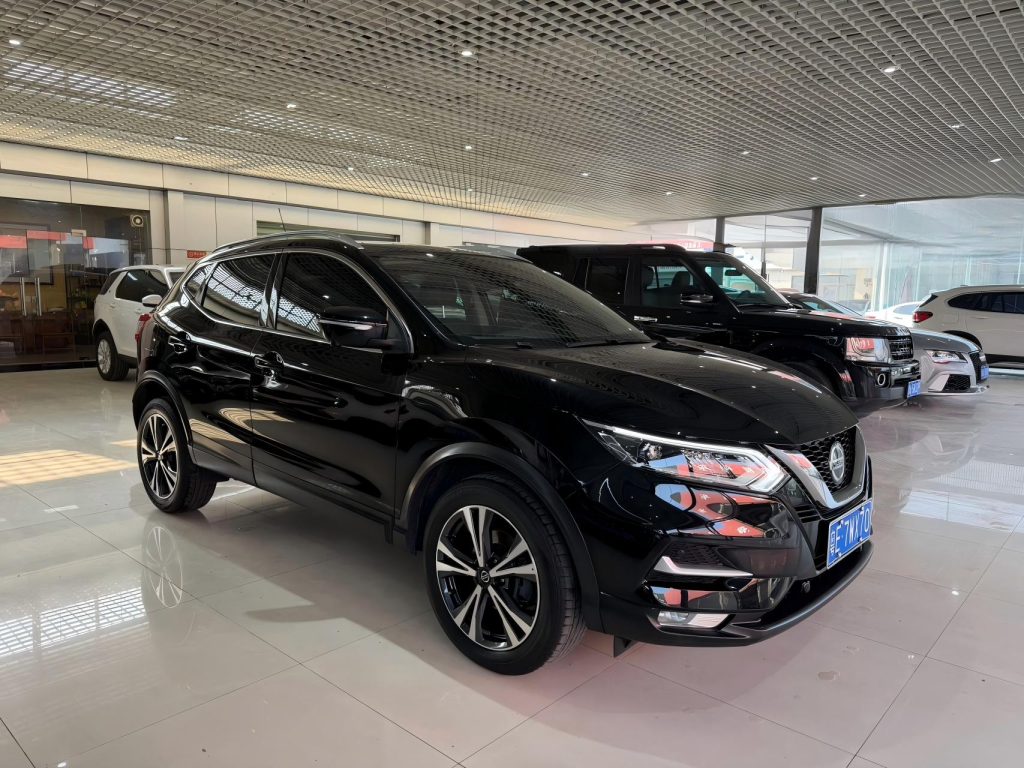 Nissan Qashqai 2022 2.0L CVT XV Premium Pro Luxury Navigation Edition - Huishida Trading
