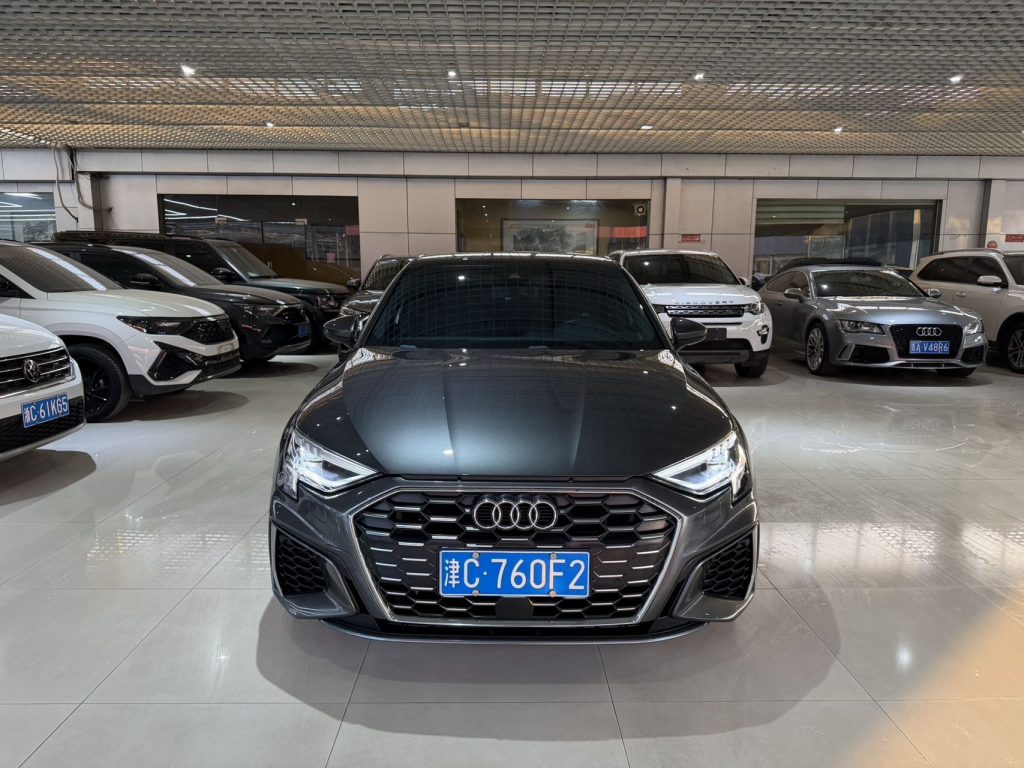 Audi A3 2022 Sportback 35 TFSI Fashion Sport Edition - Huishida Trading