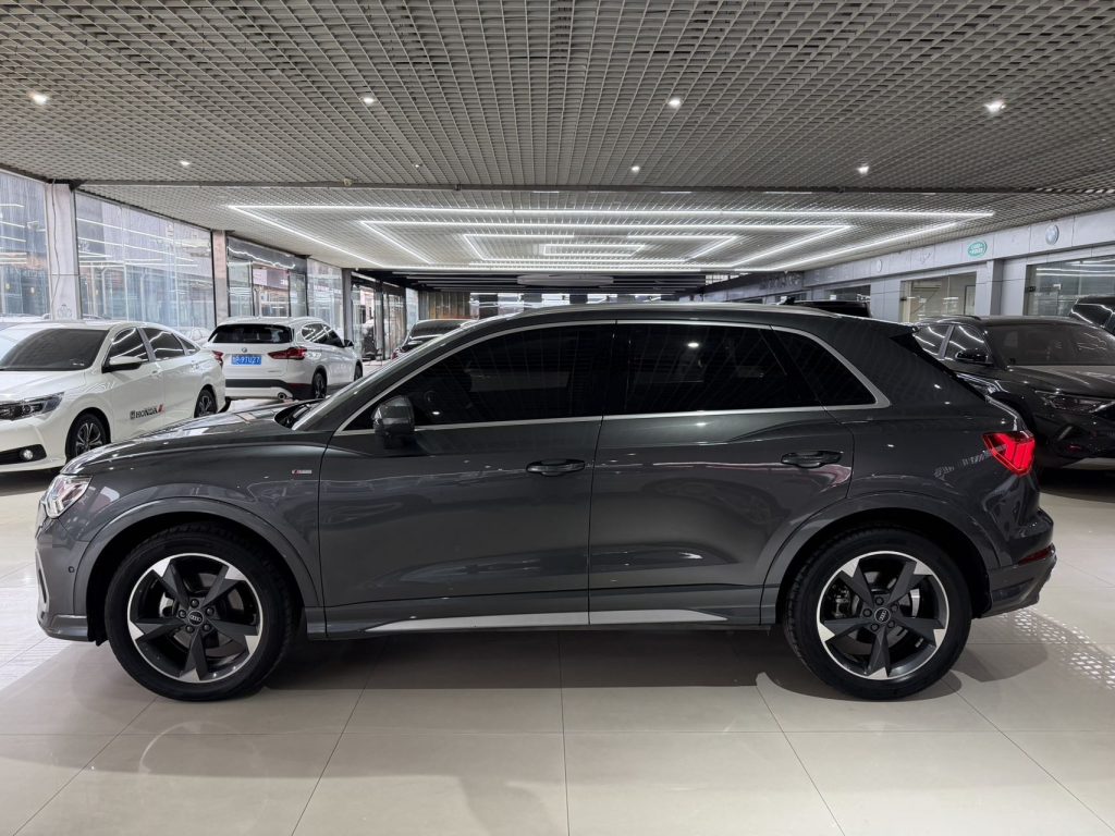 Audi Q3 2022 35TFSI Sportline - Huishida Trading