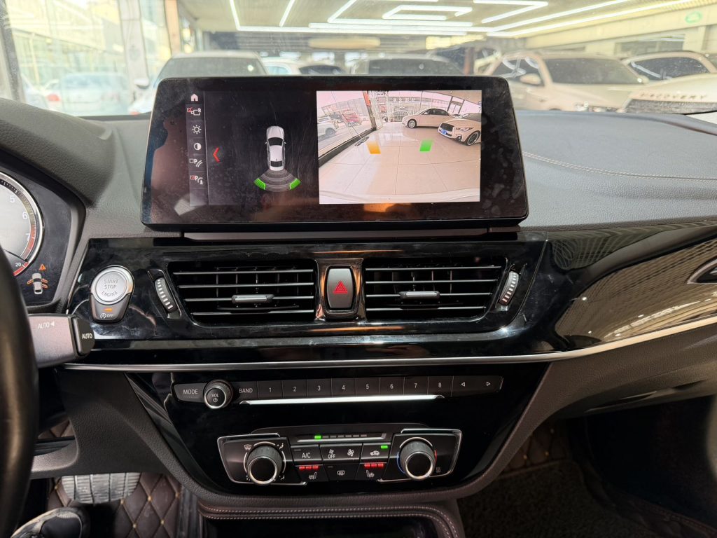 BMW 1 Series 2021 Facelift 120i M Sport Night Edition - Huishida Trading