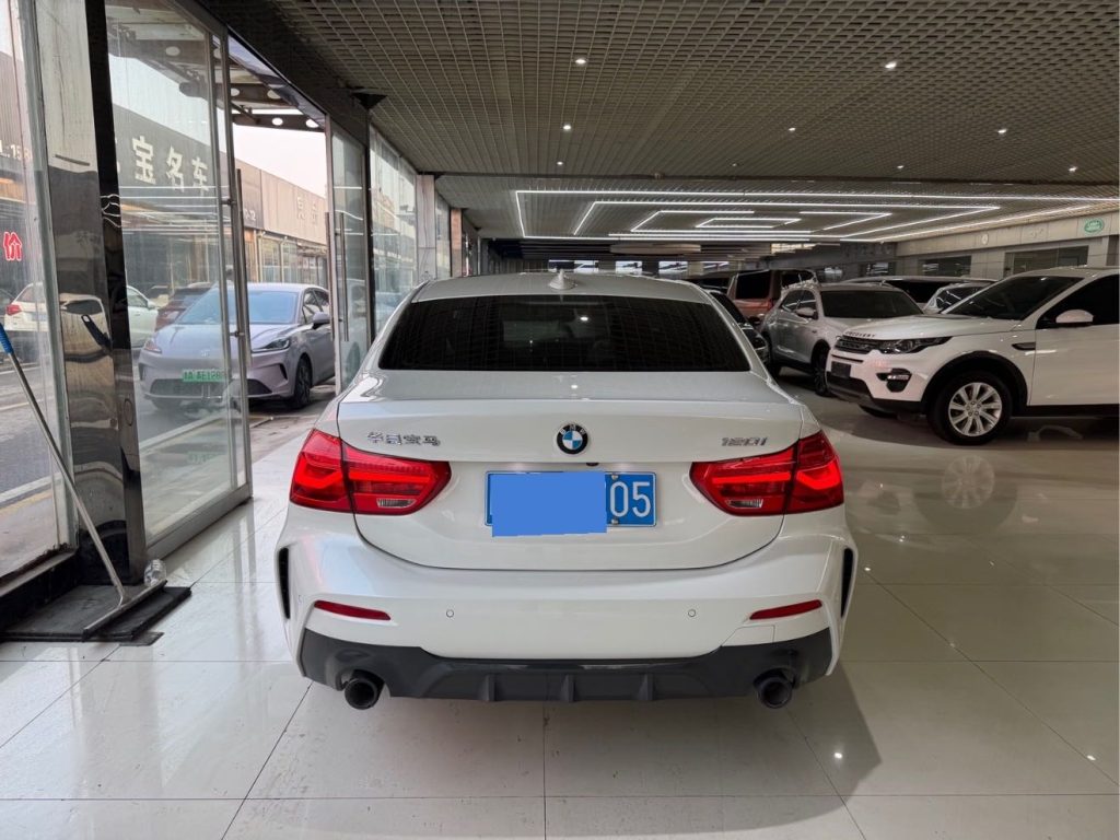 BMW 1 Series 2021 Facelift 120i M Sport Night Edition - Huishida Trading