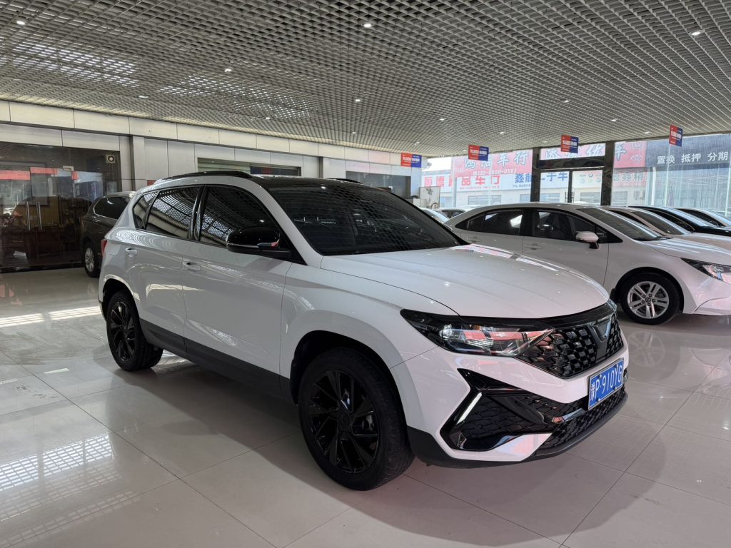 Jetta VS5 2022 Модель 280TSI Автоматическая коробка передач High-Gloss Premium Edition - Huishida Trading