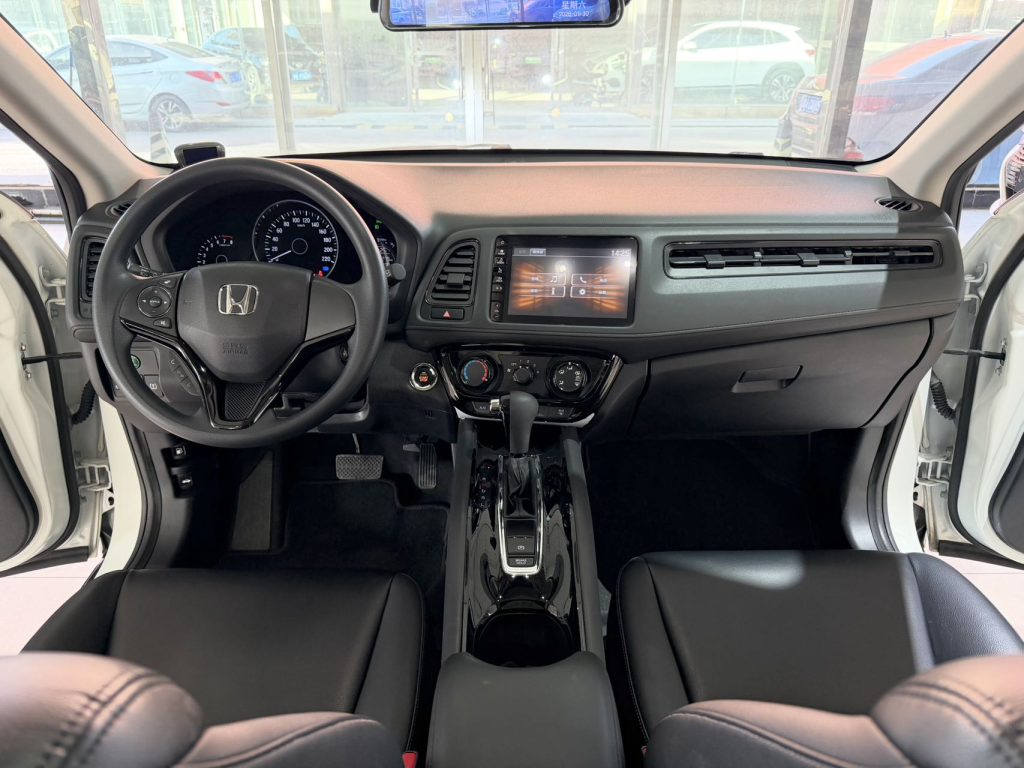 Honda Vezel 2020 1,5 л CVT Pioneer Edition - Huishida Trading