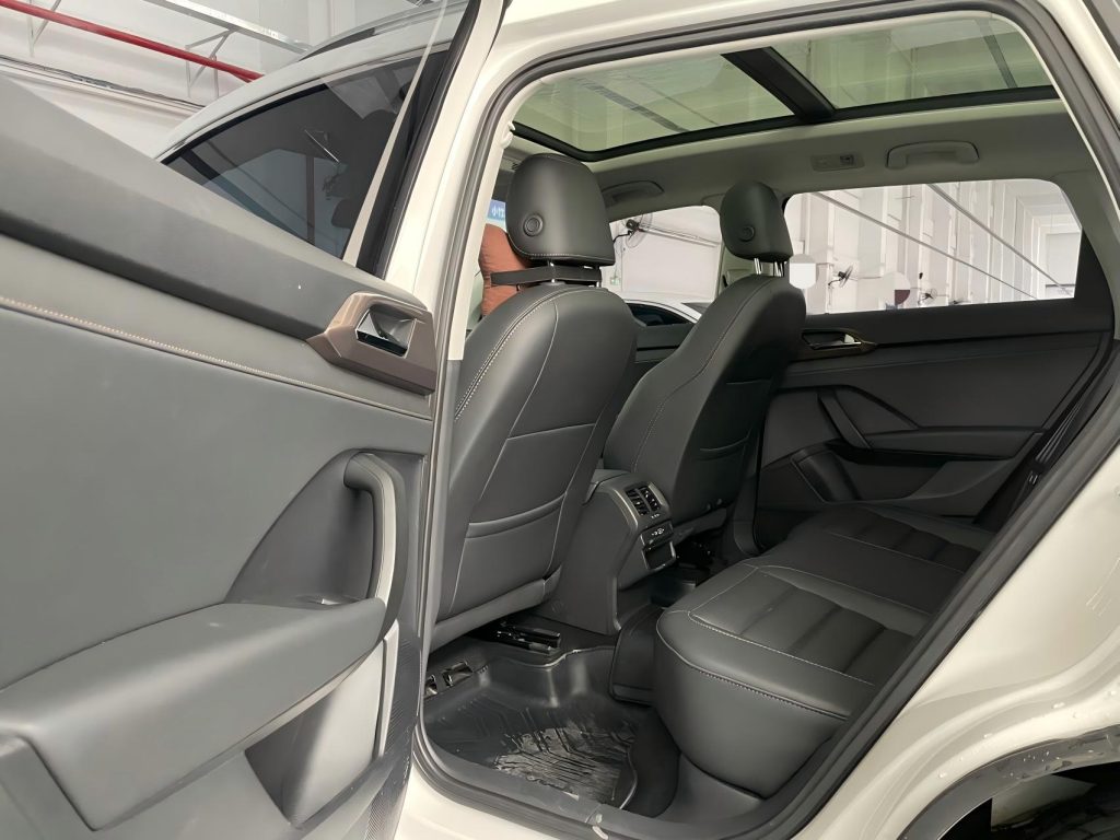 Volkswagen Tharu 2022 года 280TSI Передний привод Luxury Edition - Huishida Trading