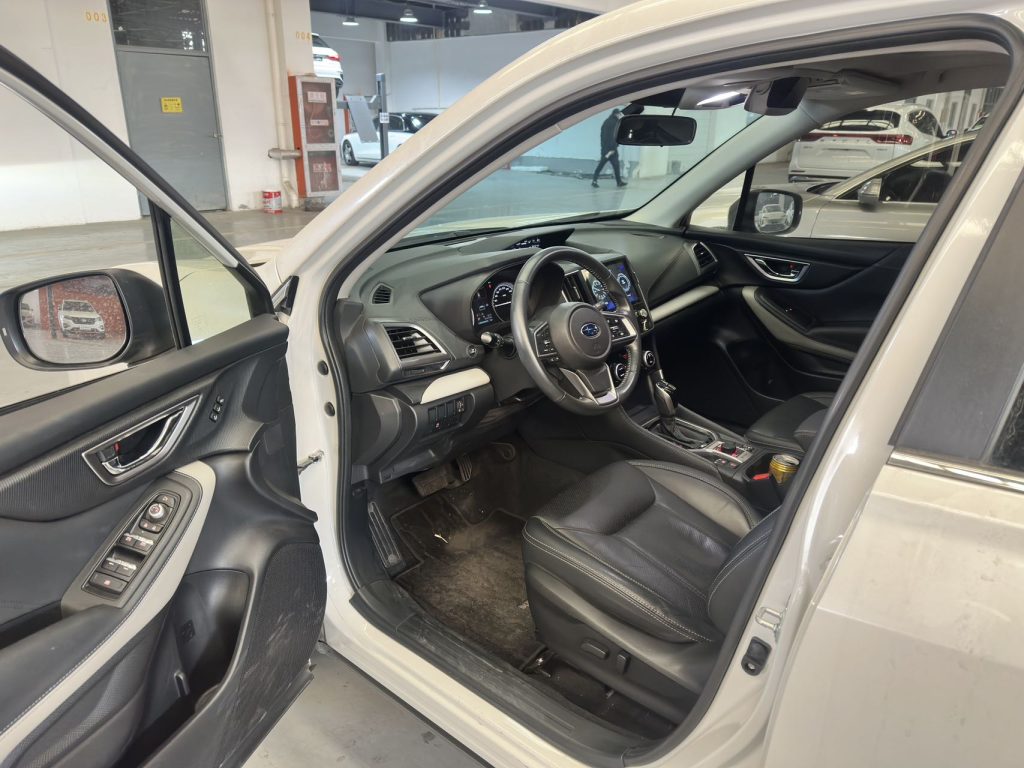 Subaru Forester 2022 года 2.0i AWD Luxury Edition EyeSight - Huishida Trading