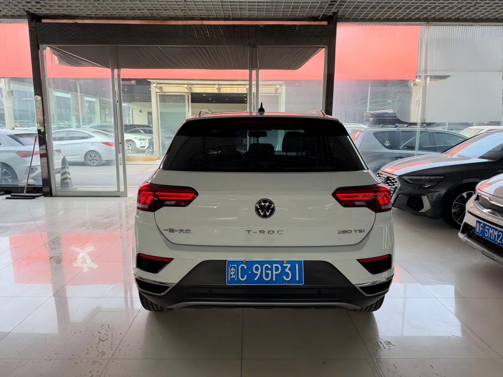 Volkswagen T-ROC 2022 280TSI DSG 2WD Comfort PLUS - Huishida Trading