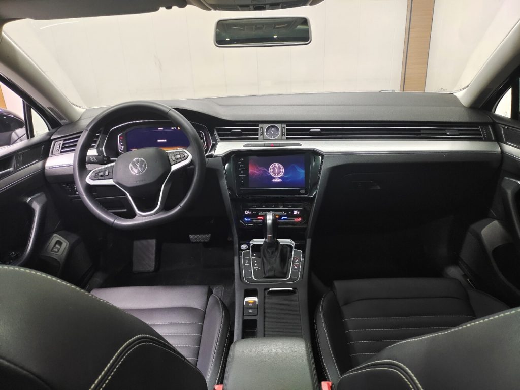 2020 Volkswagen MAGOTAN 280TSI DSG Leading Edition - Huishida Trading