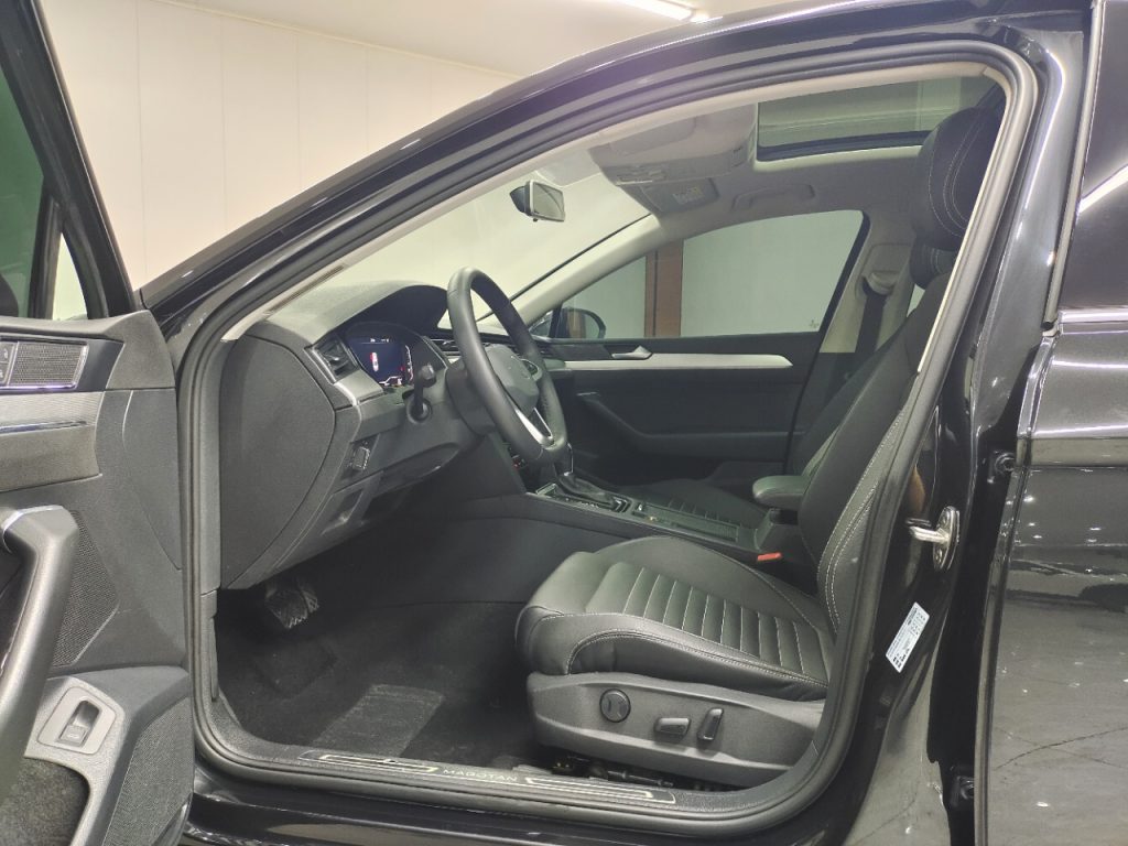 2020 Volkswagen MAGOTAN 280TSI DSG Leading Edition - Huishida Trading