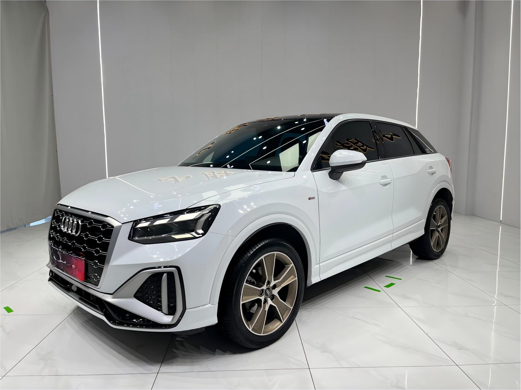 Audi Q2L 2022 35 TFSI Sporty Style