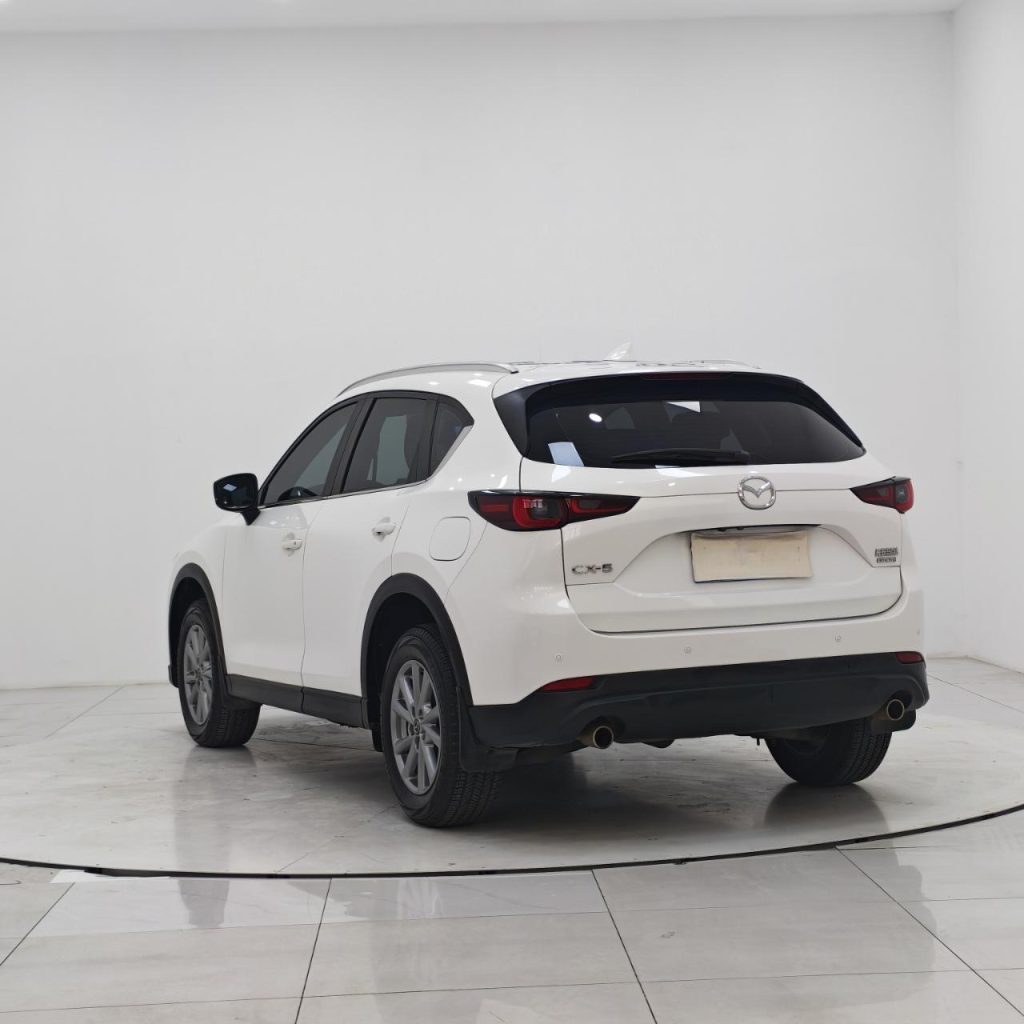 Mazda CX-5 2022 года 2,0 л Автоматическая коробка передач Передний привод Комфортная комплектация - Huishida Trading