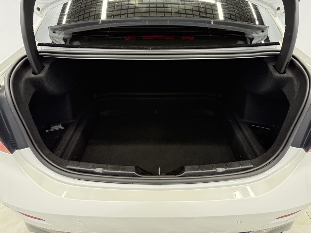 BMW 1 Series 2021 Facelift 120i M Sport Night Edition National VI - Huishida Trading