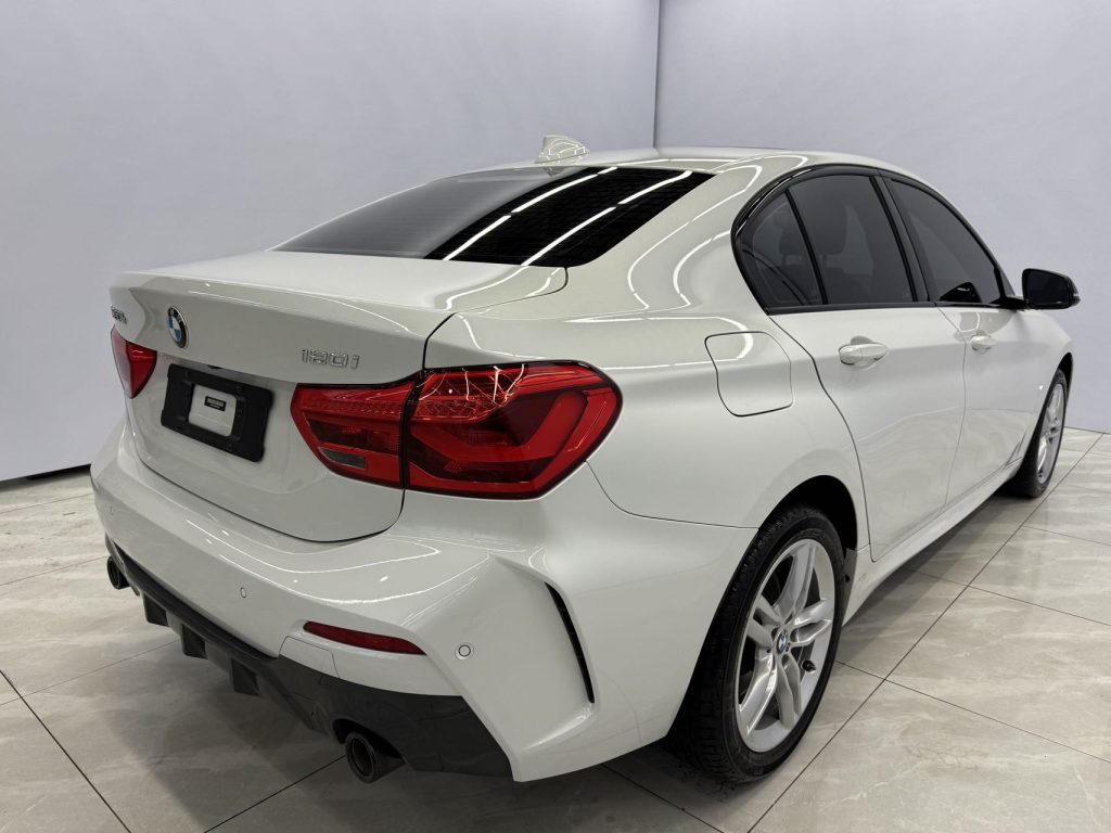 BMW 1 Series 2021 Facelift 120i M Sport Night Edition National VI - Huishida Trading