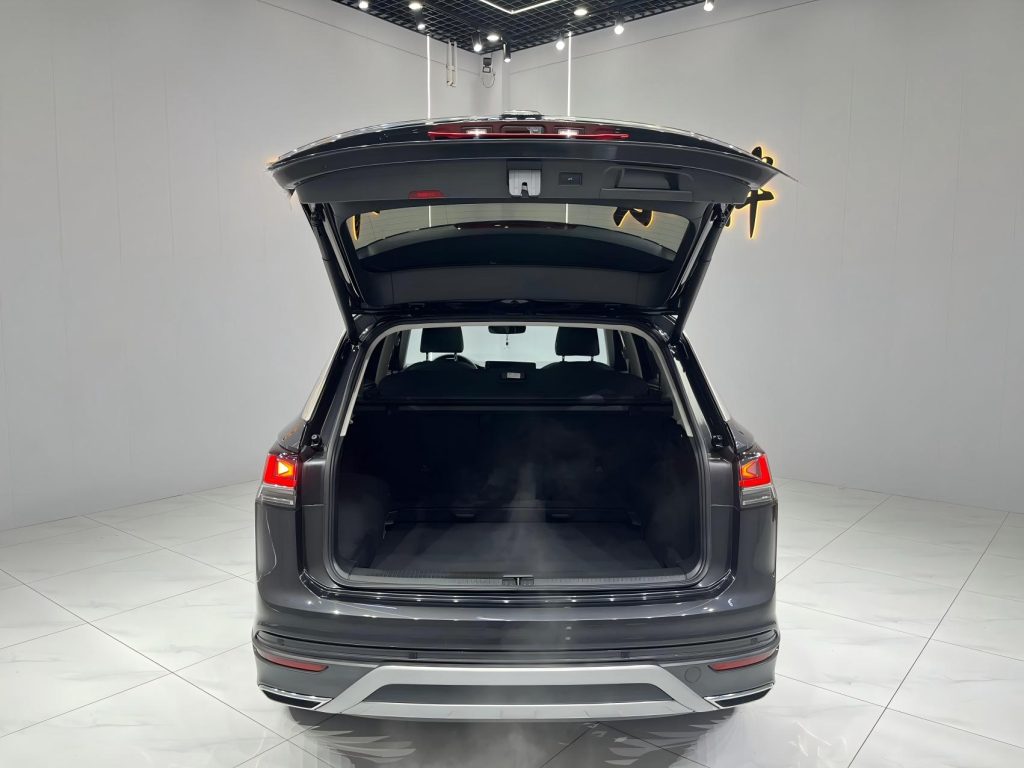 Volkswagen TAYRON 2023 280TSI 2WD Luxury Plus Advanced Edition - Huishida Trading