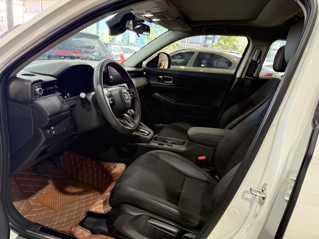 Honda VEZEL 2023 1,5 л CVT Technology Edition - Huishida Trading