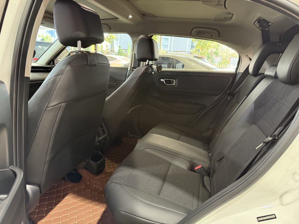 Honda VEZEL 2023 1,5 л CVT Technology Edition - Huishida Trading