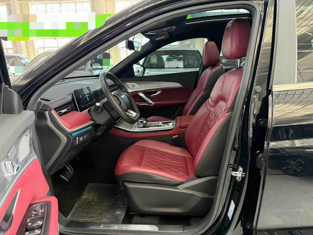 Jetour X70 PLUS 2023 Модель 1.5T DCT Brave PLUS 7-местный - Huishida Trading