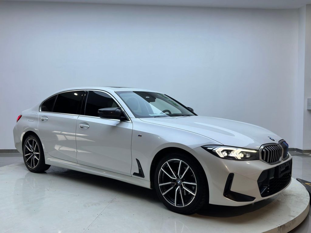 BMW 3 серии 2023 года 320Li M Sport Package - Huishida Trading