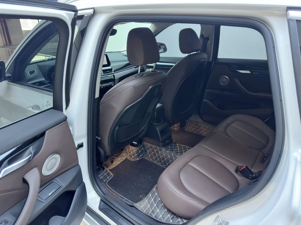 BMW X1 2022 sDrive20Li Fashion Edition - Huishida Trading