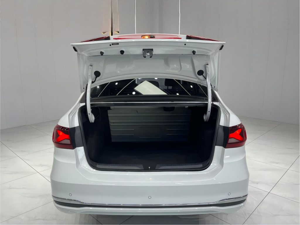 Jetta VA3 2021 1,5 л, автоматическая коробка передач, версия Glory Edition - Huishida Trading