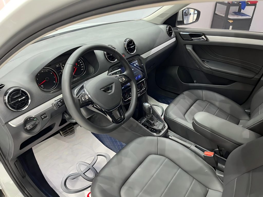 Jetta VA3 2021 1,5 л, автоматическая коробка передач, версия Glory Edition - Huishida Trading