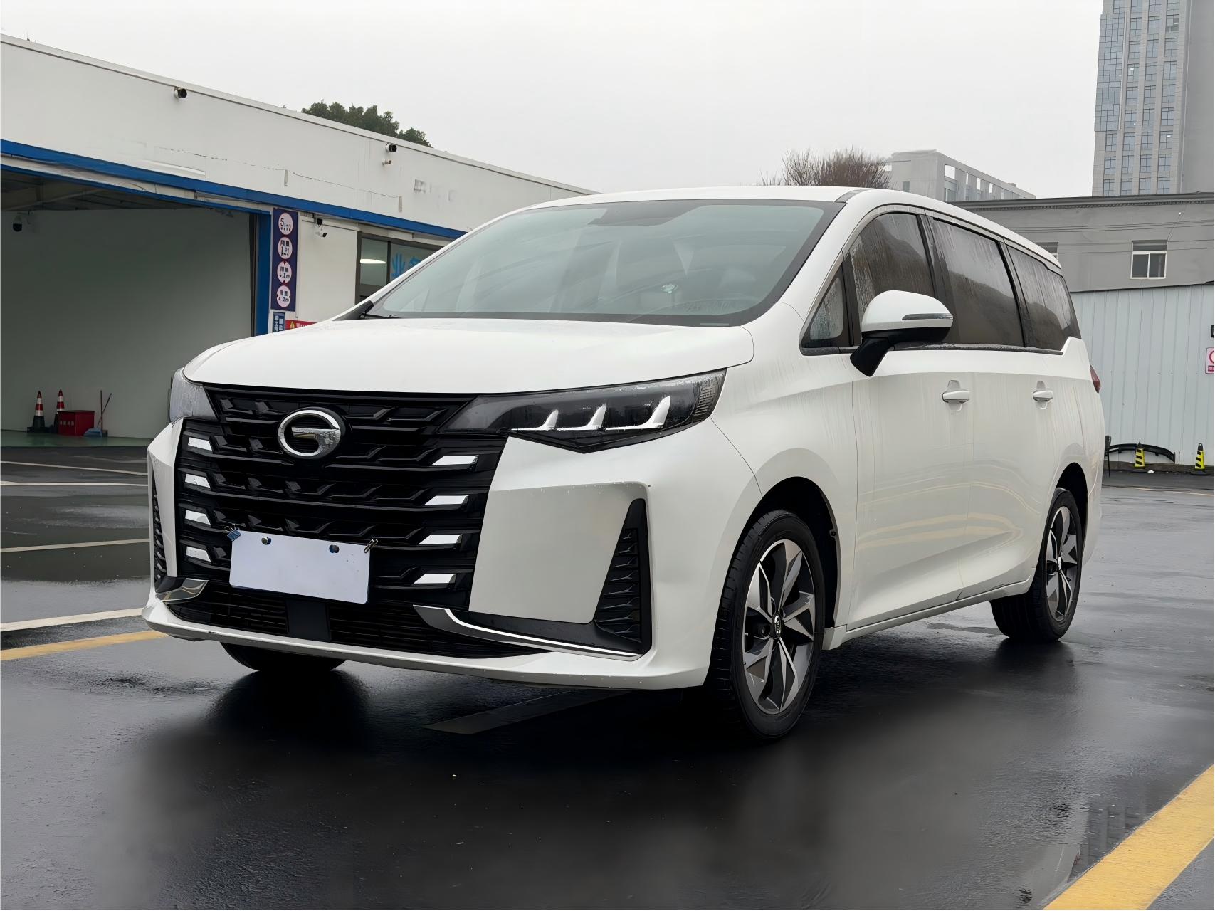 Trumpchi M6 2021 270T Automatic Luxury Edition 7-Seater