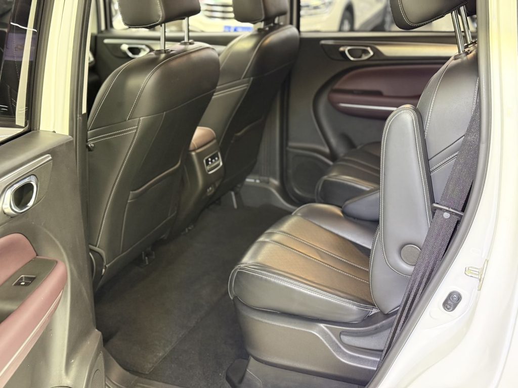 Trumpchi M6 2021 PRO 270T DCT Automatic Luxury Edition - Huishida Trading