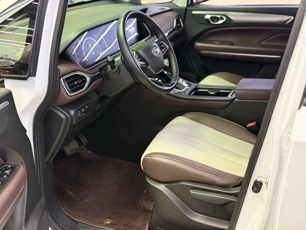 Trumpchi M6 2021 PRO 270T Automatic Luxury Edition - Huishida Trading