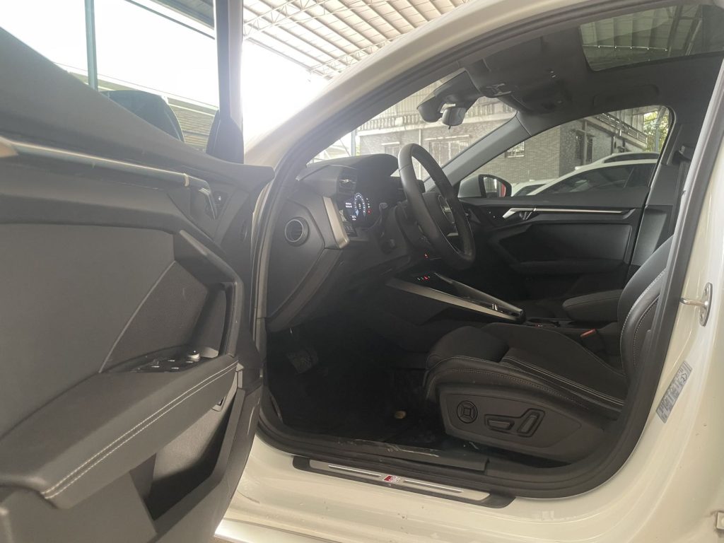 Audi A3 2022 A3L Limousine 35 TFSI Sportline - Huishida Trading