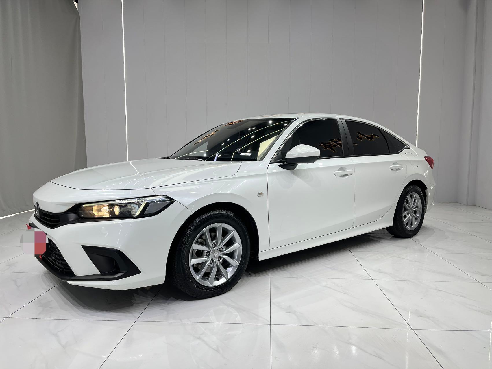 Mercedes-Benz A-Class   2022 Facelift  A 180 L Sport Sedan