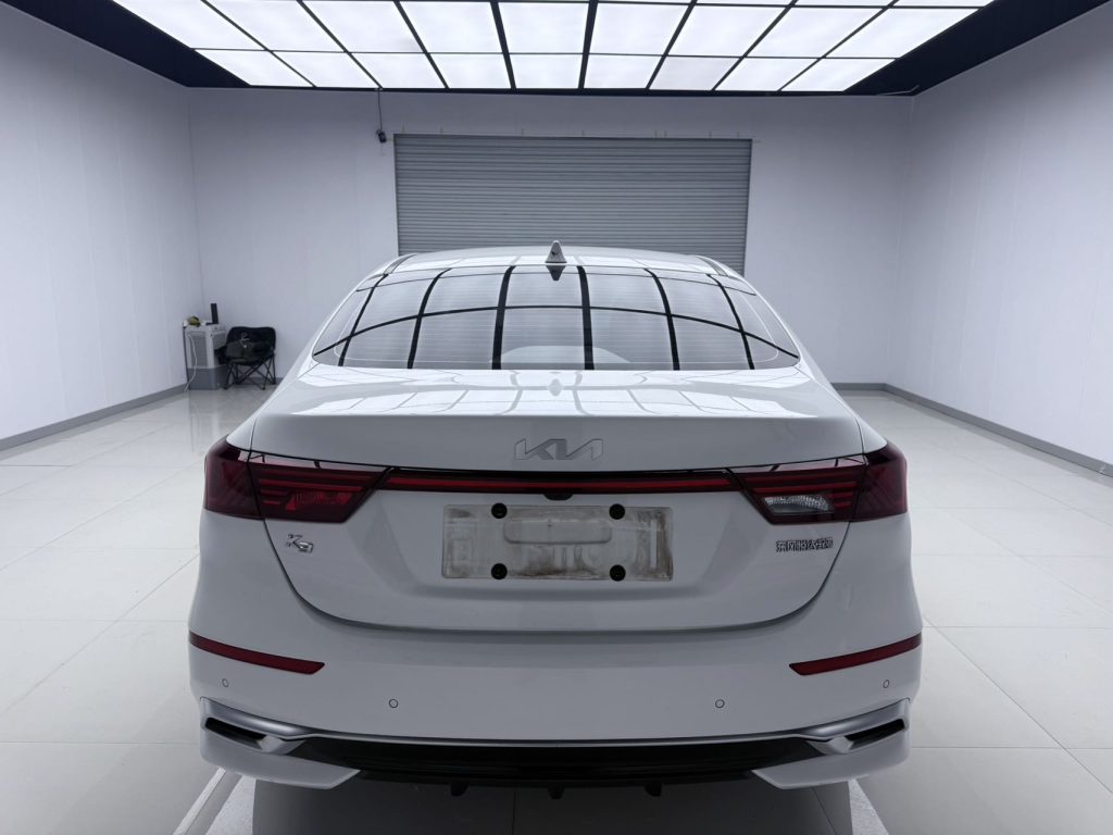 Kia K3 2021 года 1,5 л CVT Fashion Edition - Huishida Trading