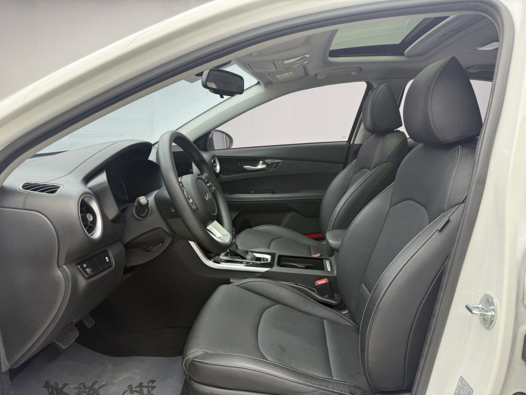 Kia K3 2021 года 1,5 л CVT Fashion Edition - Huishida Trading