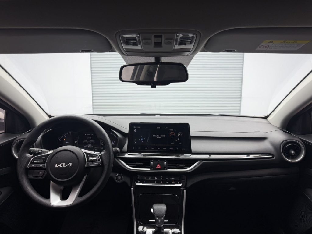 Kia K3 2021 года 1,5 л CVT Fashion Edition - Huishida Trading