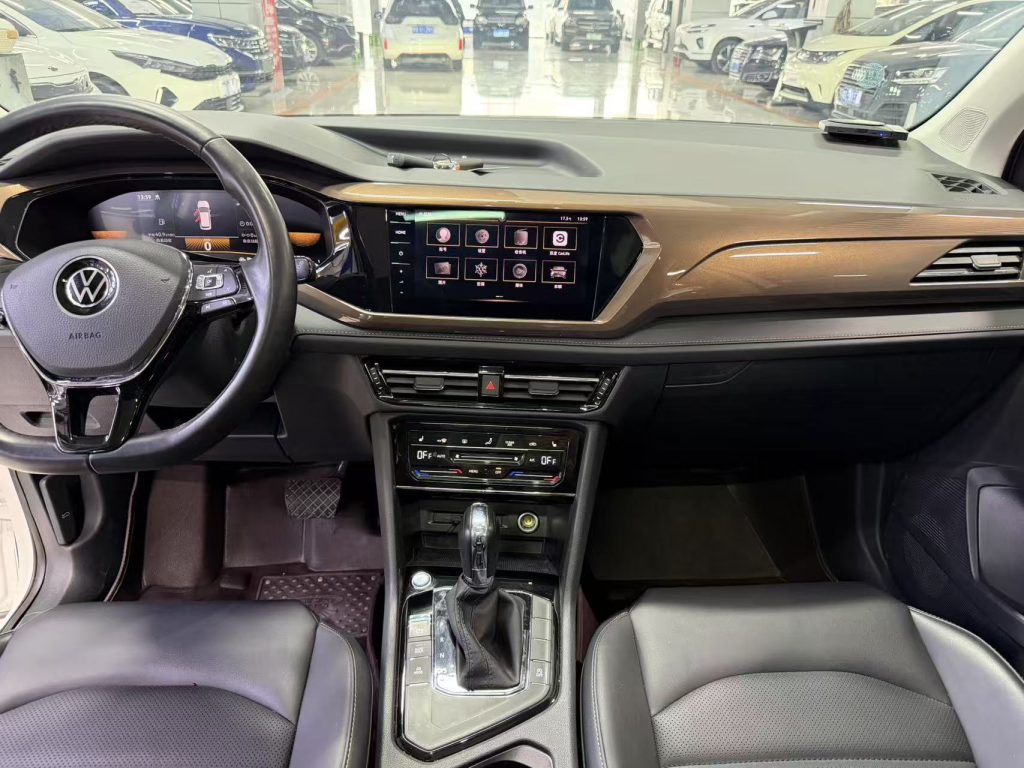 2022 Volkswagen THARU 280 Luxury - Huishida Trading